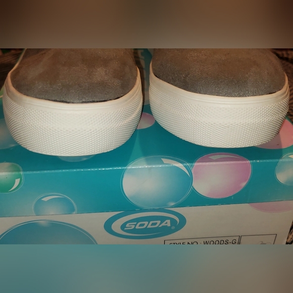 Soda sneakers -New In Box Size 8 Grey - Picture 5 of 9